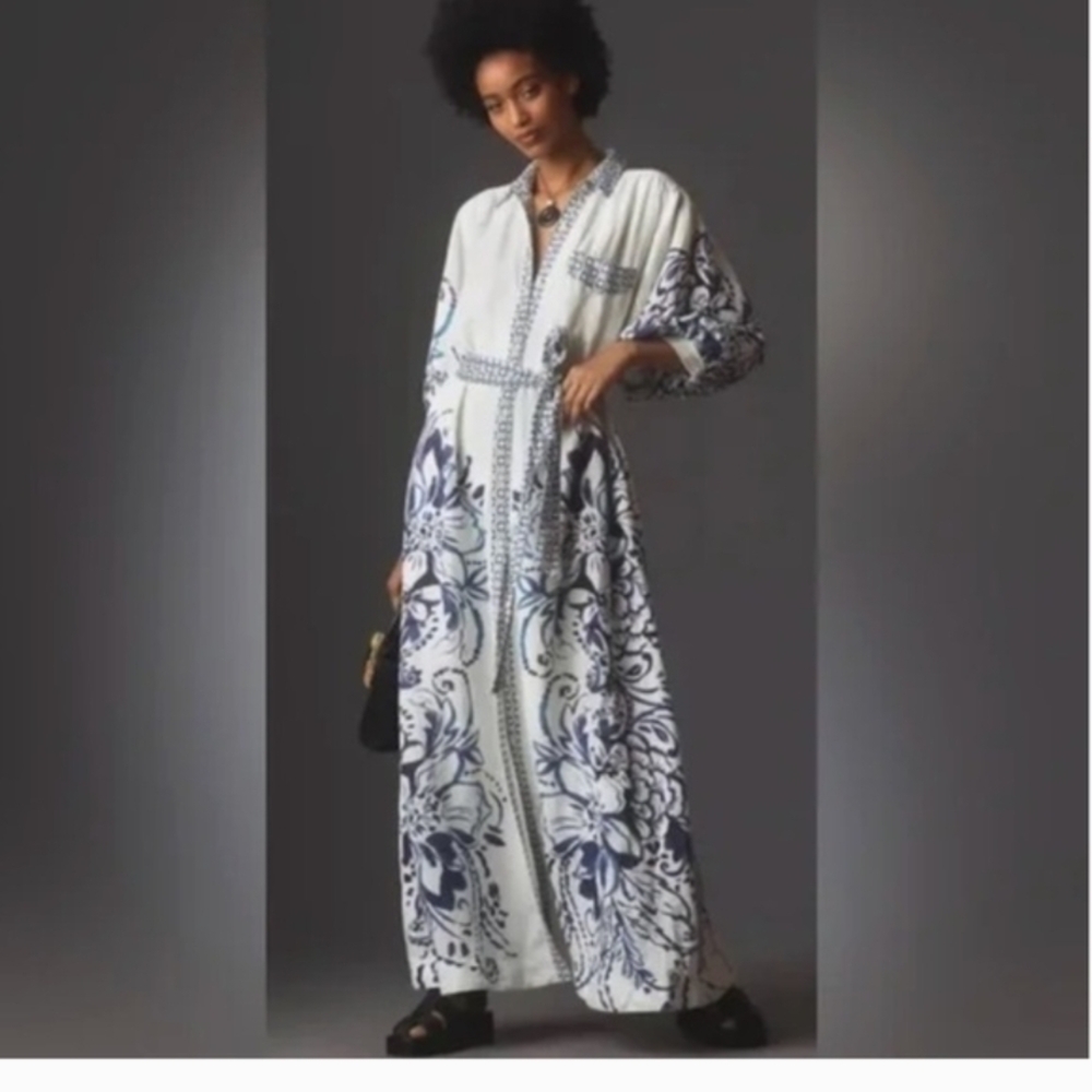 Anthropologie Maeve White and Blue Patterned Blouse